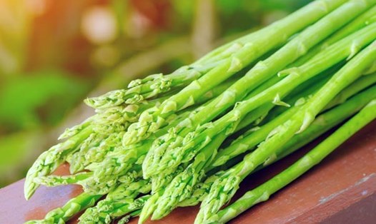 Ngoài chất xơ, đạm, glucid, các vitammin K, C, A, pyridoxine (B6), riboflavin (B2), thiamin (B1), acid folid, các chất khoáng cần thiết cho cơ thể con người