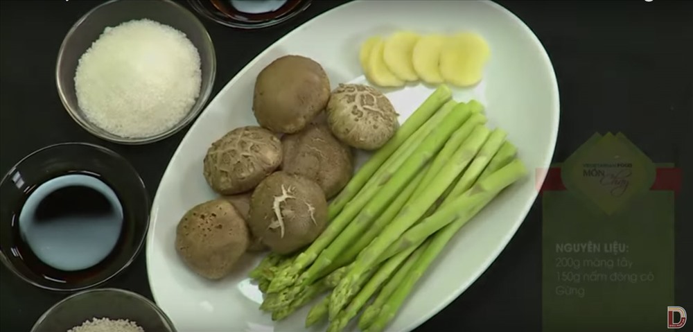 Măng tây Xanh chứa nhiều chất dinh dưỡng cần thiết cho cơ thể. Ngoài chất xơ, đạm, glucid, các vitammin K, C, A, pyridoxine (B6), riboflavin (B2), thiamin (B1), acid folid, các chất khoáng cần thiết cho cơ thể con người như: kali, magnê, canxi, sắt, kẽm…